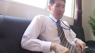 MEGA HUNK_リーマン肉情 トロマン掘られてビンビン!!超デカマラ銀行マンが身体を使って契約交渉!!_(リーマン肉情)