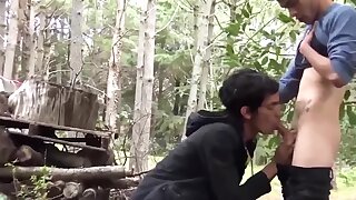 Latinos_Outdoors Bareback Fucking
