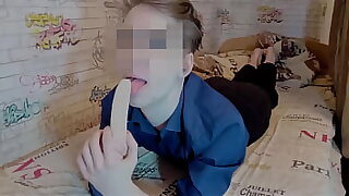 Just guide how to eat &lpar;suck&rpar; banana &lpar;blowjob&comma; deepthroat&rpar;