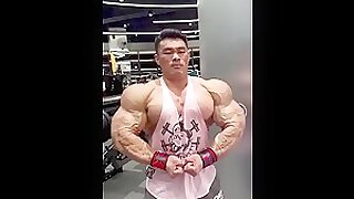 NAME THIS BODYBUILDER