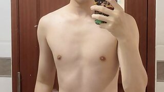 Zhong Houuu is 23yo exhibitionist twink from Taiwan