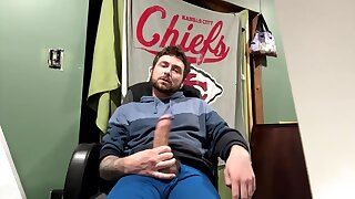 Horny Missouri Dad jerks off his bushy cock in his underwear