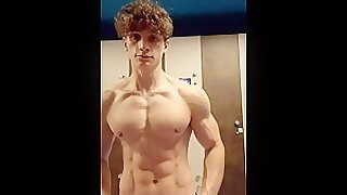 YOUNG TEEN FLEX POST WORKOUT