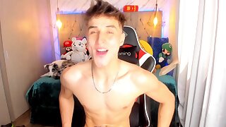 Thom colombian boy fun on cam