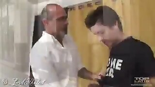 A silver daddy helps a young guy and then invites him over and seduces him