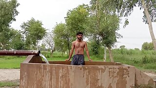 Pakistani ebjoying tubewell