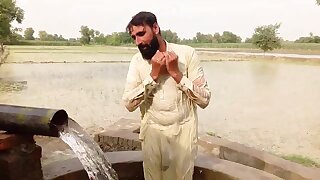 Pakistani daddy in tubewell