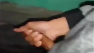 Desi twink pleasures himself in dirty corner