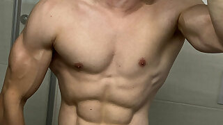 50 Cutie Sexy muscle blond Tiktoker Tim Laurenz timlaurenz OnlyFans porn