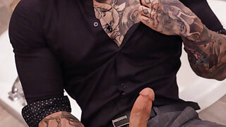 117  fat  humongous cock tiktoker  Jakipz Jake Andrich Onlyfans