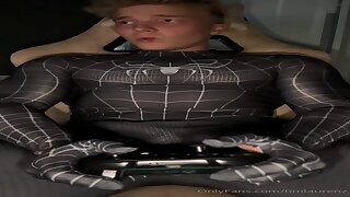 182 Cutie muscle blond TikTok cosplayer Tim Laurenz timlaurenz OnlyFans porn