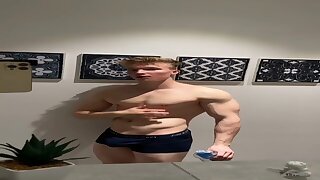 79 Cutie muscle blond TikTok cosplayer Tim Laurenz timlaurenz OnlyFans porn
