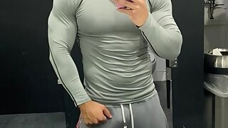 31 Latino muscle hunk guilledominus onlyfans porn