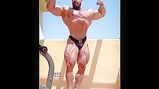 Mike The Classic Physique Meister