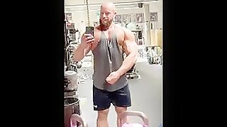 BIGMUSCLE DADDY 😍