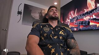 Hot latino columbian muscle webcam Cam hard biceps shirtoff dick