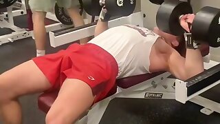 Watch this jock wrestler workout at the gym. Tiktok @mattybfatty_