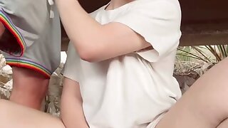 Couple sucking and cumming
