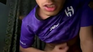Arab boys gets baited on live chat