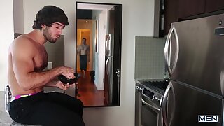 Cumming On Too Strong (Diego Sans, Erik Andrews)
