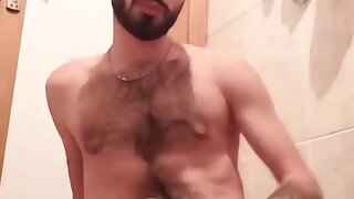 Arab guy solo