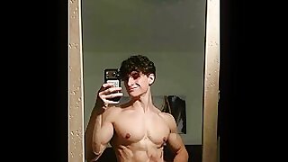 FLEX IN THE MIRROR