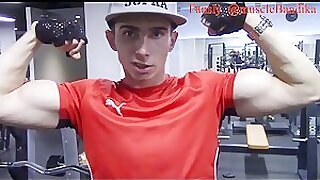 hot young muscle stallions worshiped @muscleBandika