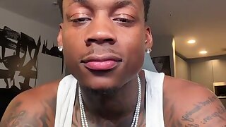 This sexy dl tictok guy mmm