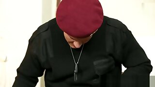 Un soldado y su amigo